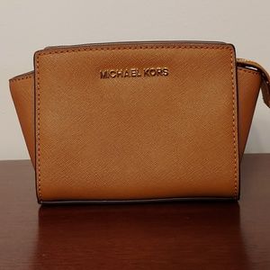 Michael Kors Mini Selma